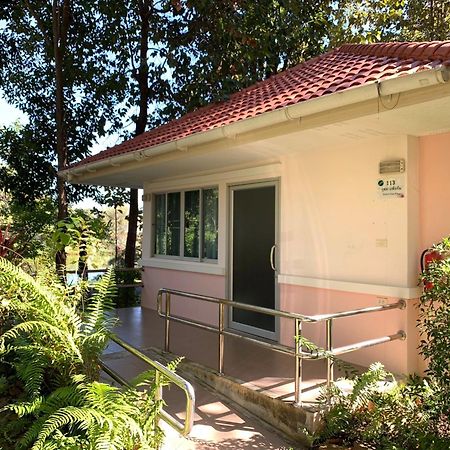 Baan Pingkan Wellness Resort San Kamphaeng Екстер'єр фото