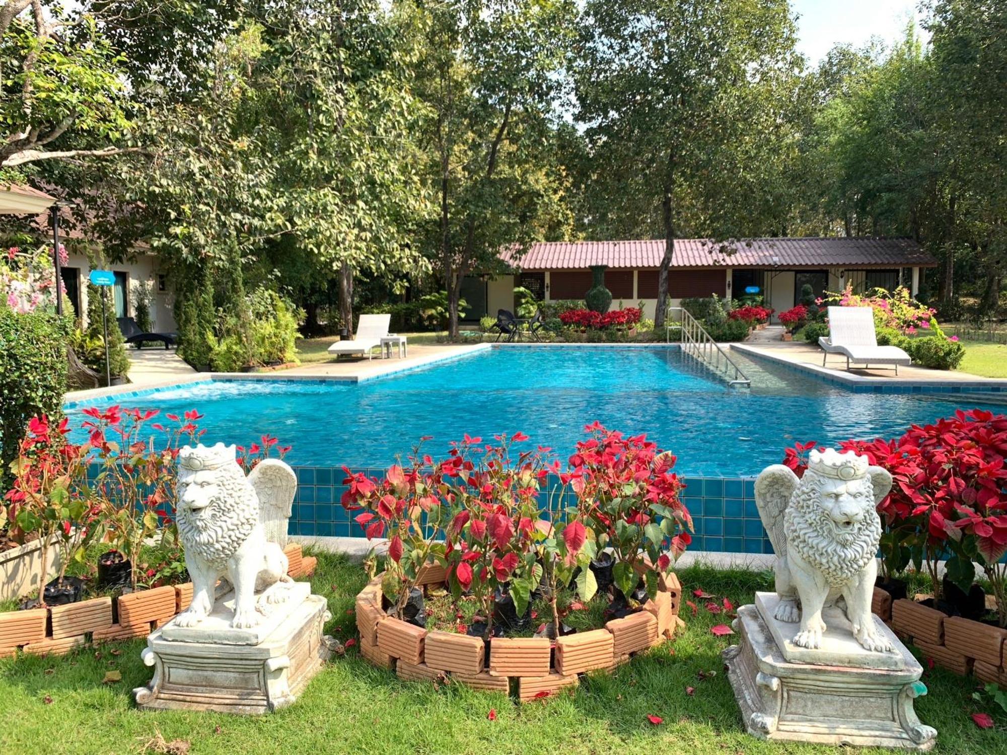 Baan Pingkan Wellness Resort San Kamphaeng Екстер'єр фото