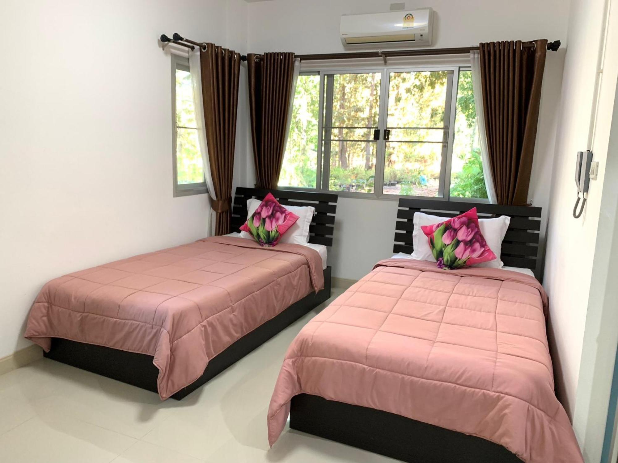 Baan Pingkan Wellness Resort San Kamphaeng Екстер'єр фото